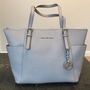 Michael Kors Jet Set Top Zip Shoulder Bag